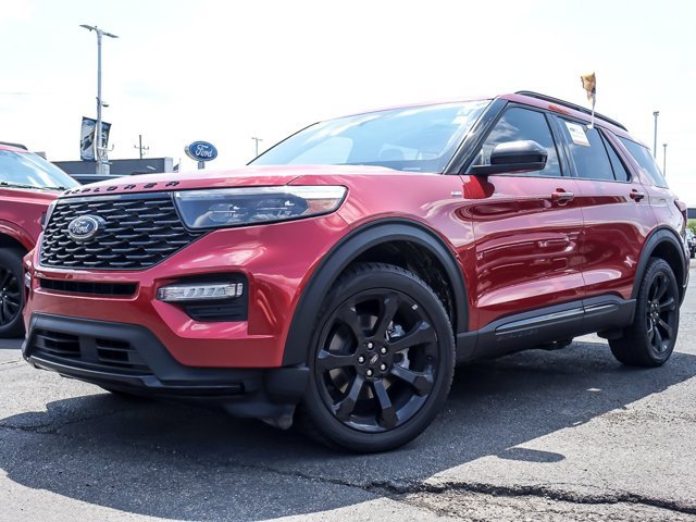Certified 2024 Ford Explorer ST-Line w/ Class IV Trailer Tow Package