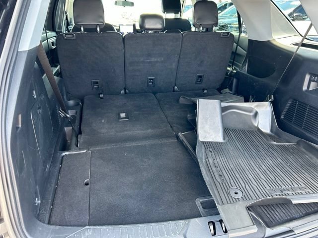 Certified 2022 Ford Explorer XLT w/ Equipment Group 202A AWD/4WD image 15