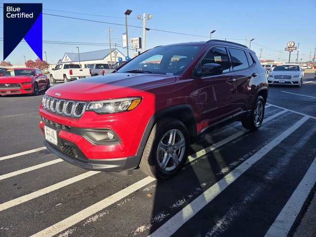 Used 2024 Jeep Compass Latitude image 1