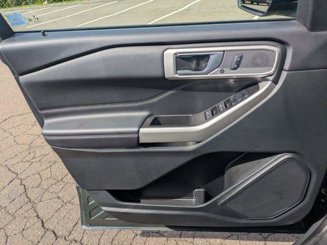 Certified 2023 Ford Explorer XLT w/ Equipment Group 202A image 11