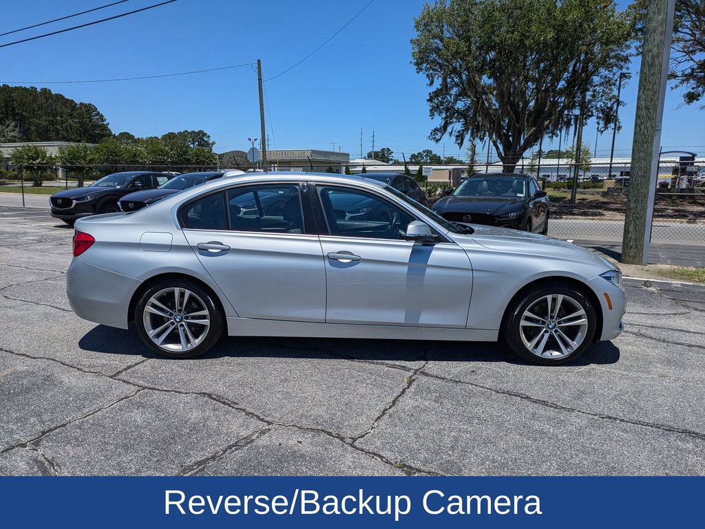 Used 2018 BMW 330i Sedan w/ Convenience Package RWD image 3