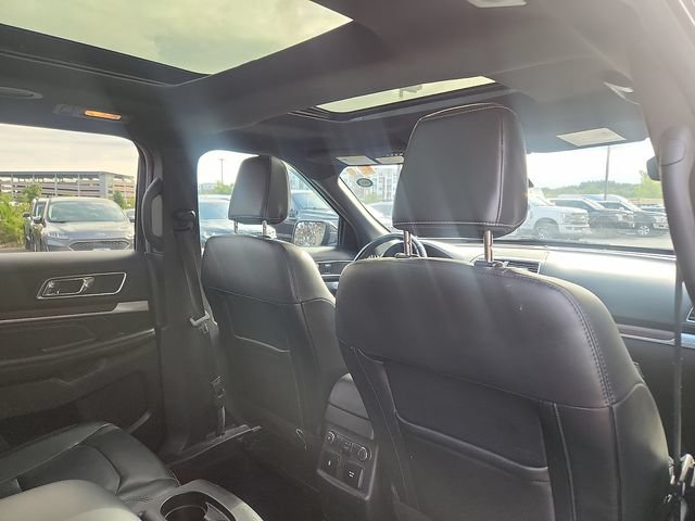 Certified 2018 Ford Explorer Limited w/ Equipment Group 301A AWD/4WD image 29