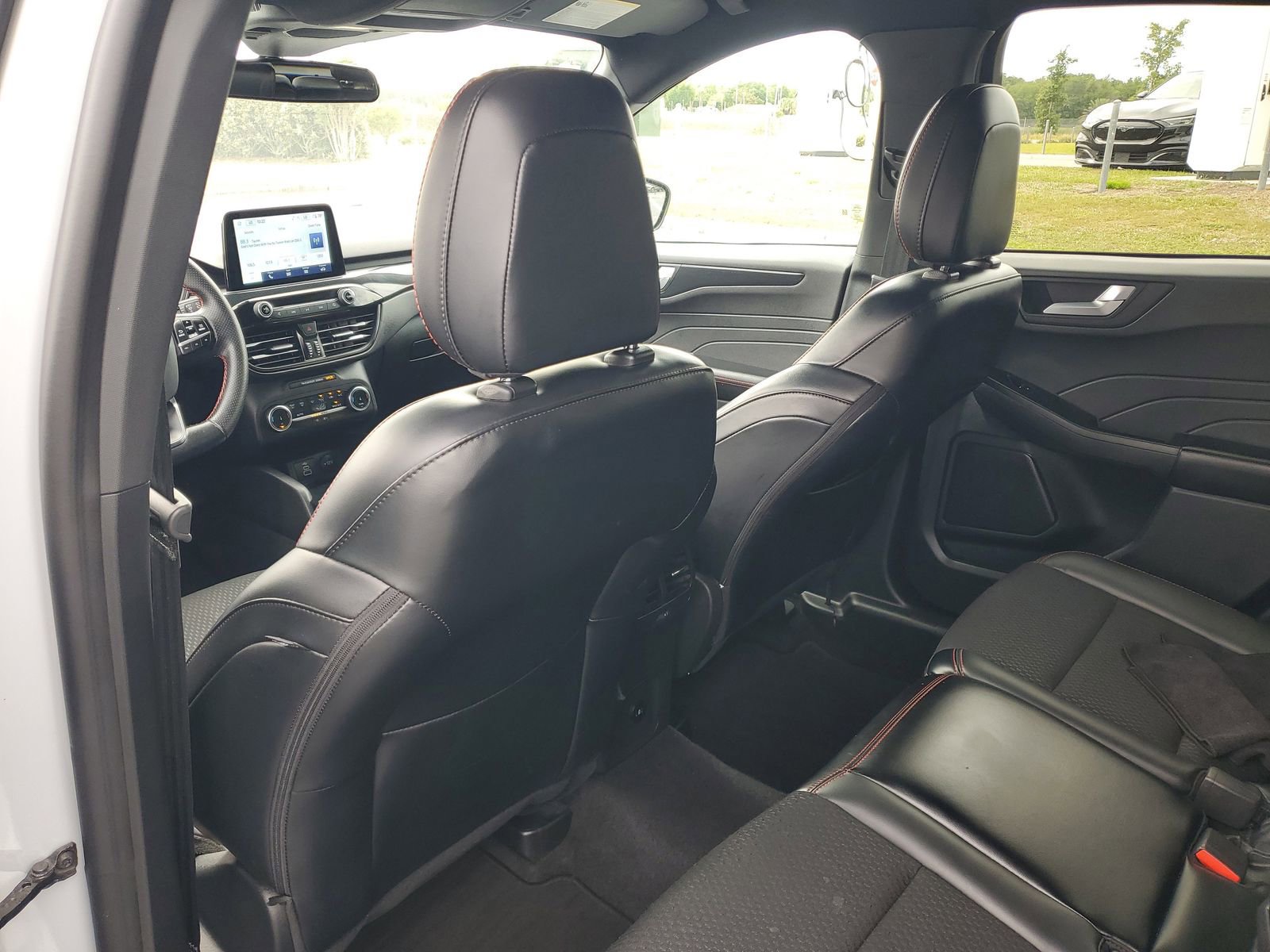 Certified 2025 Ford Escape ST-Line FWD image 10