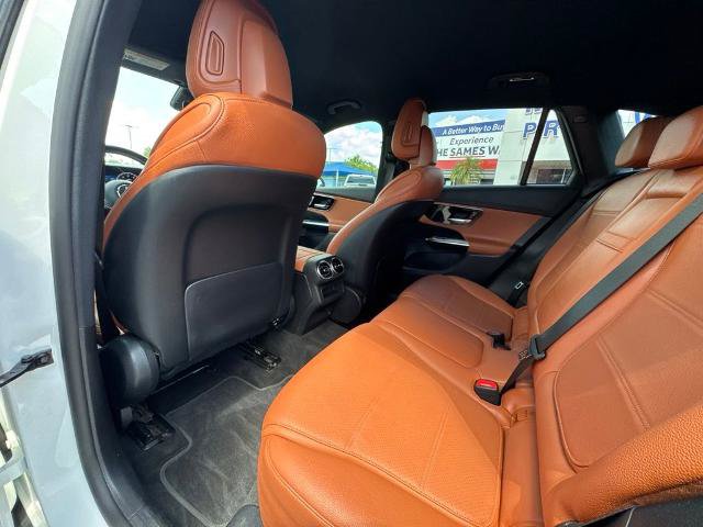 Used 2024 Mercedes-Benz GLC 300 4MATIC image 18