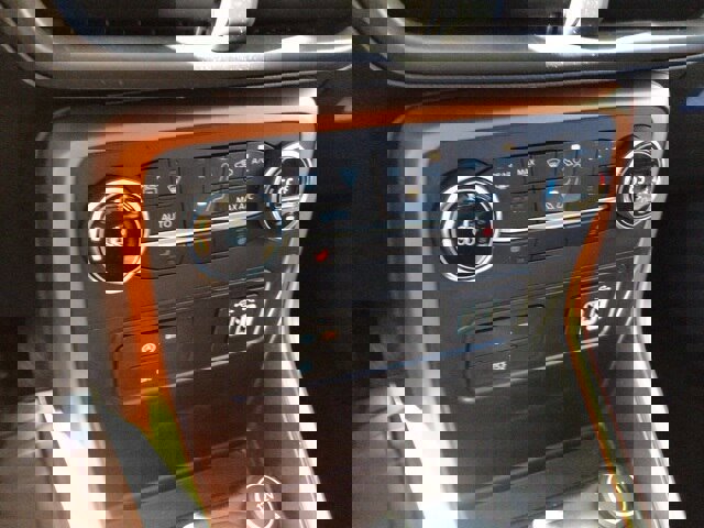 Certified 2022 Ford EcoSport SE w/ SE Appearance Package image 15