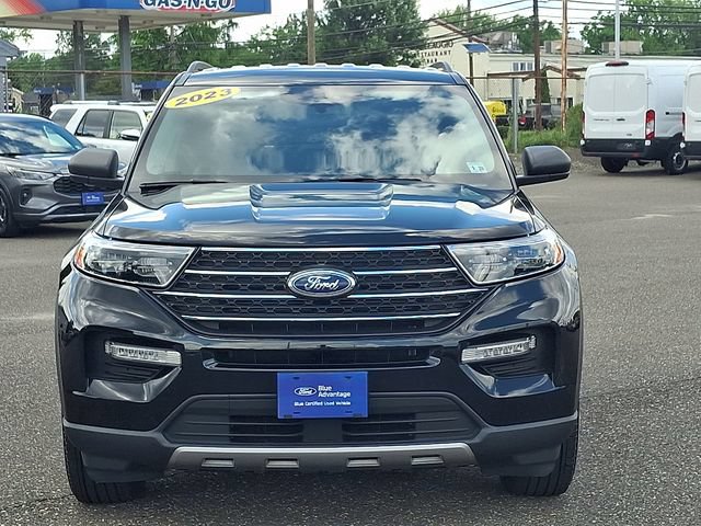 Certified 2023 Ford Explorer XLT w/ Equipment Group 202A AWD/4WD image 2