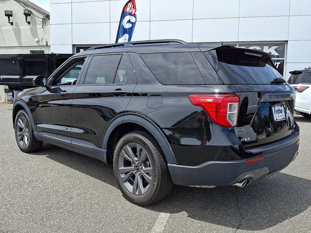Certified 2023 Ford Explorer XLT w/ Equipment Group 202A AWD/4WD image 6