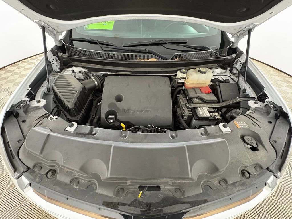 Used 2023 Chevrolet Traverse High Country FWD image 33