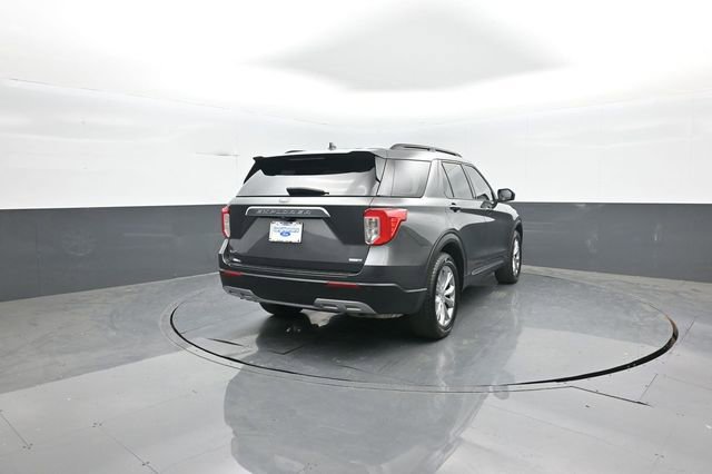 Certified 2020 Ford Explorer XLT w/ Equipment Group 202A AWD/4WD image 7