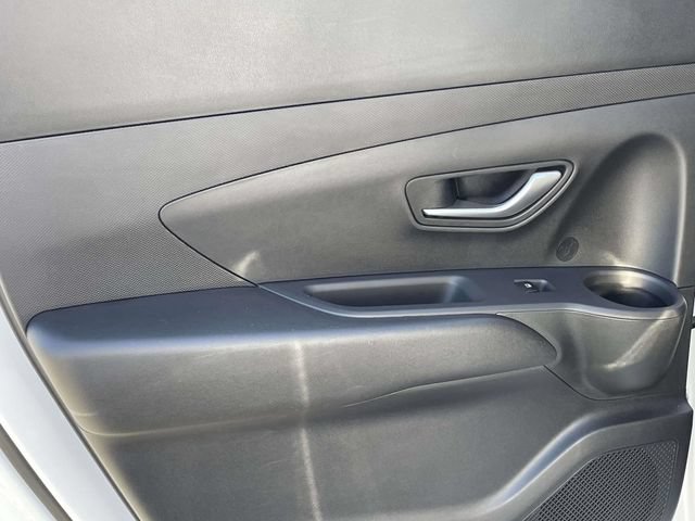 Used 2024 Hyundai Santa Cruz SE AWD/4WD image 9