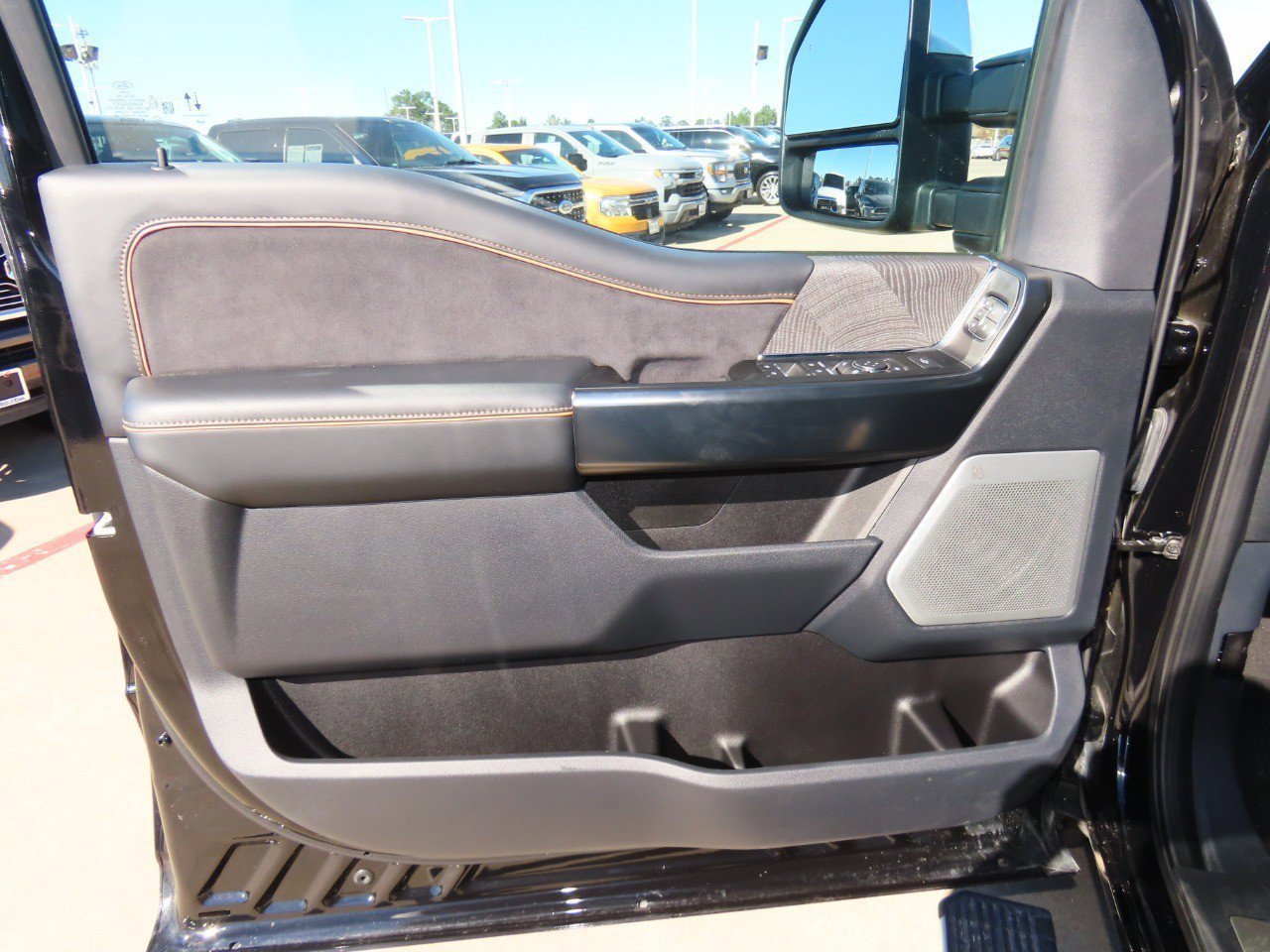 Certified 2024 Ford F250 Platinum image 23