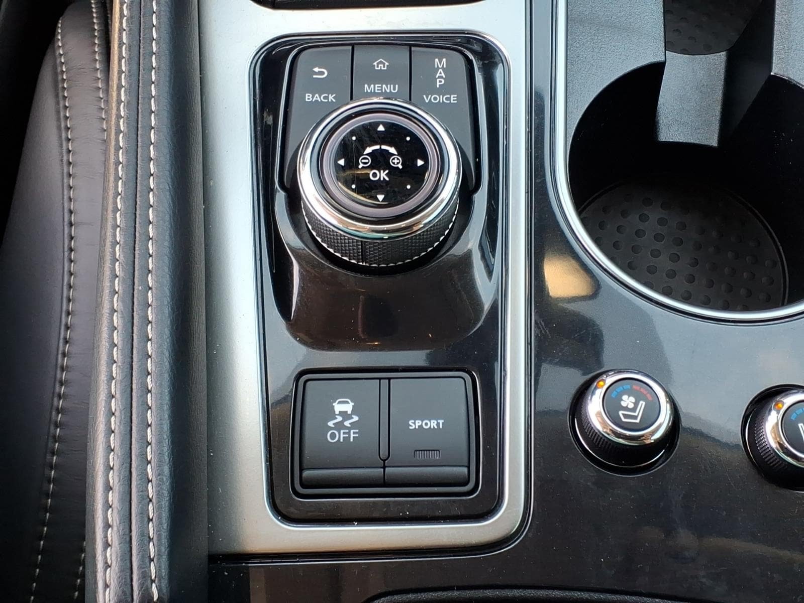 Used 2023 Nissan Maxima Platinum w/ Sport Mat Group FWD image 22