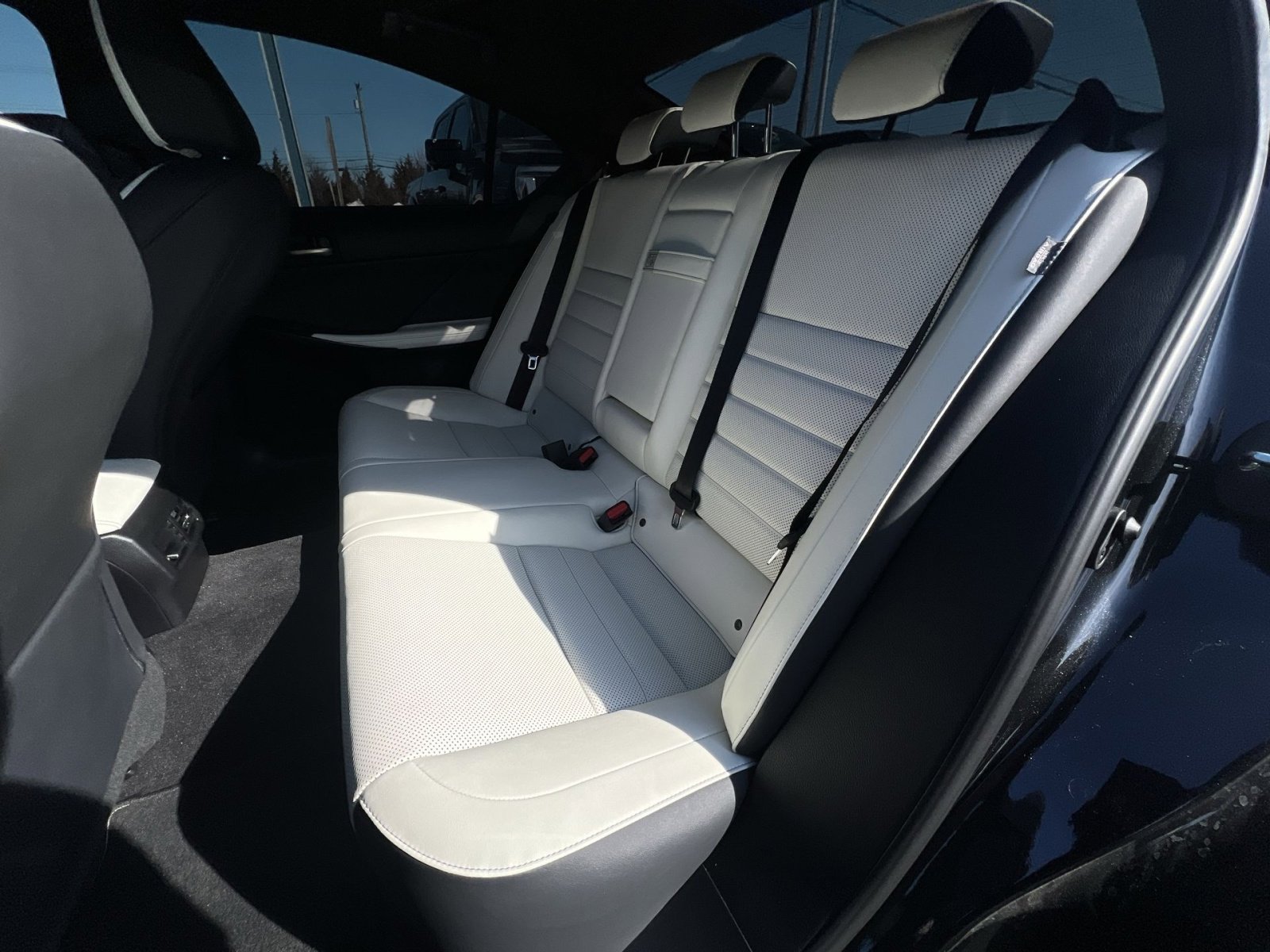 Used 2025 Lexus IS 350 F Sport image 25