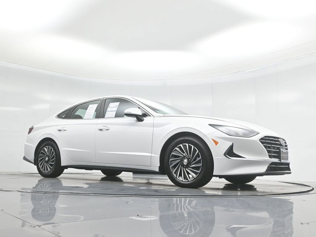 Used 2022 Hyundai Sonata SEL image 2