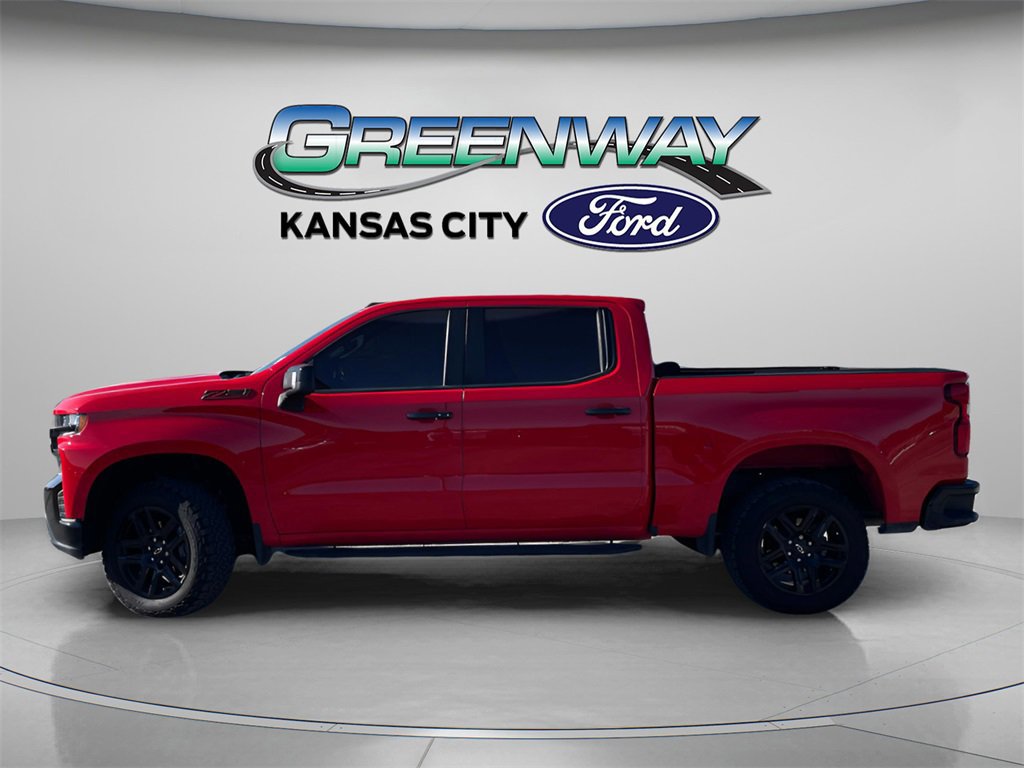 Used 2021 Chevrolet Silverado 1500 LT Trail Boss w/ Convenience Package II image 2