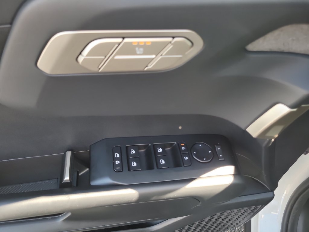 Used 2027 Kia Telluride S FWD image 14