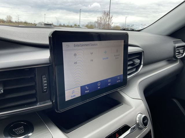 Certified 2022 Ford Explorer XLT w/ Equipment Group 202A AWD/4WD image 17