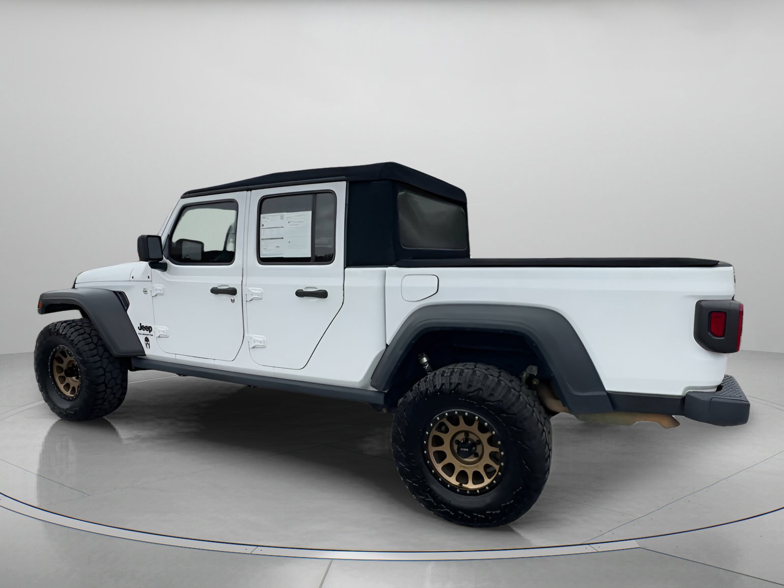 Used 2020 Jeep Gladiator Sport w/ Quick Order Package 24S image 16