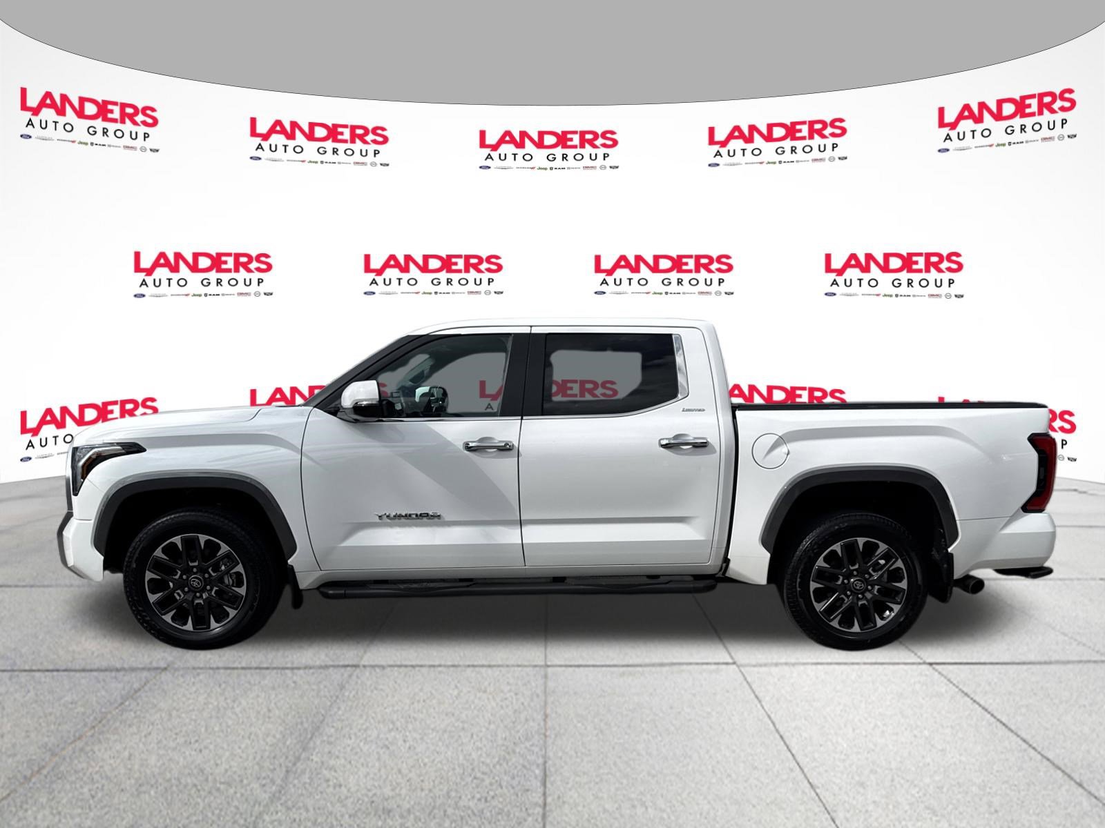 Used 2025 Toyota Tundra Limited AWD/4WD image 6