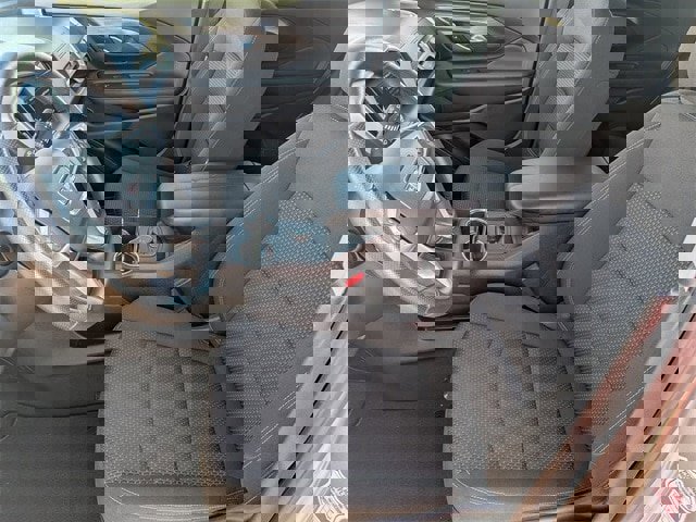 Used 2024 GMC Terrain SLE image 12