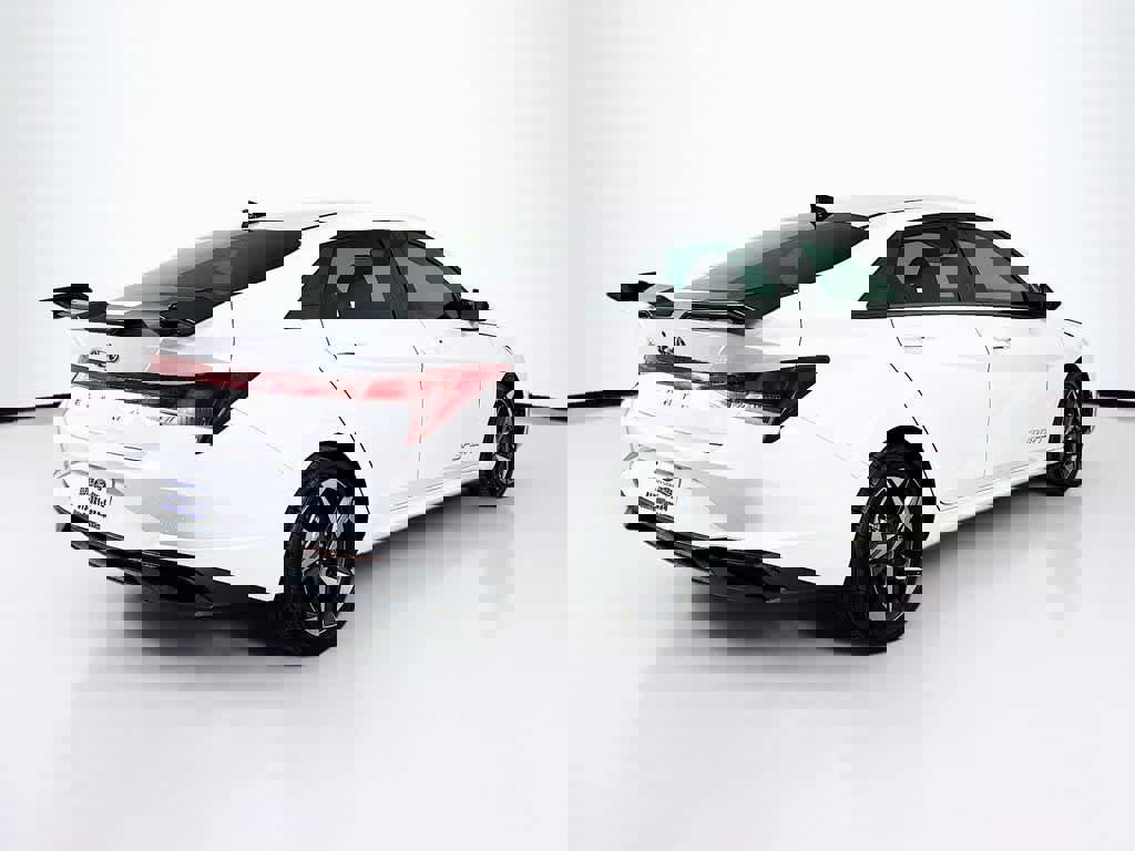 Used 2023 Hyundai Elantra SEL w/ Convenience Package image 23