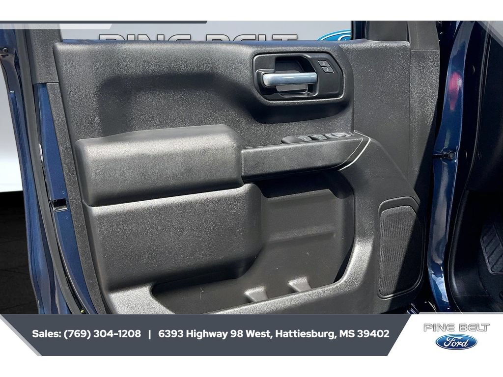 Used 2020 Chevrolet Silverado 1500 Custom Trail Boss w/ Custom Convenience Package AWD/4WD image 18