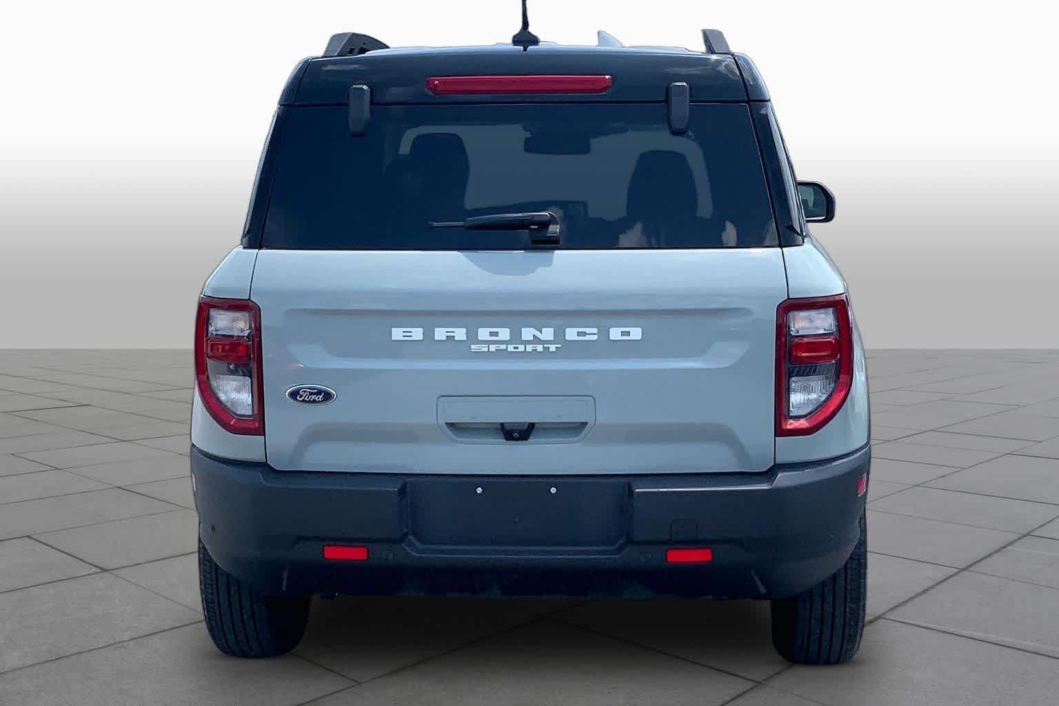 Certified 2022 Ford Bronco Sport Outer Banks w/ Tech Package AWD/4WD image 5