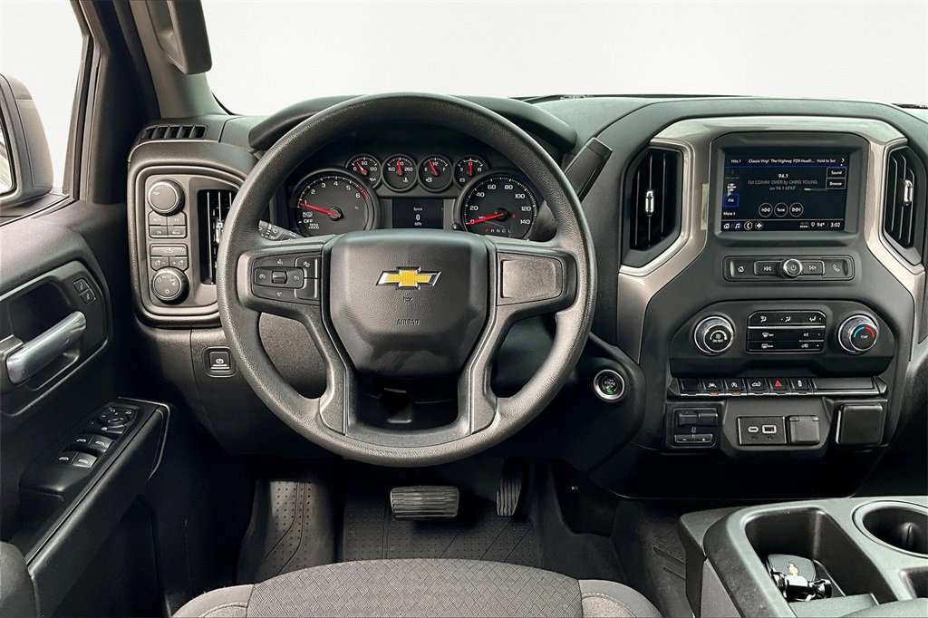 Used 2024 Chevrolet Silverado 1500 Custom image 7