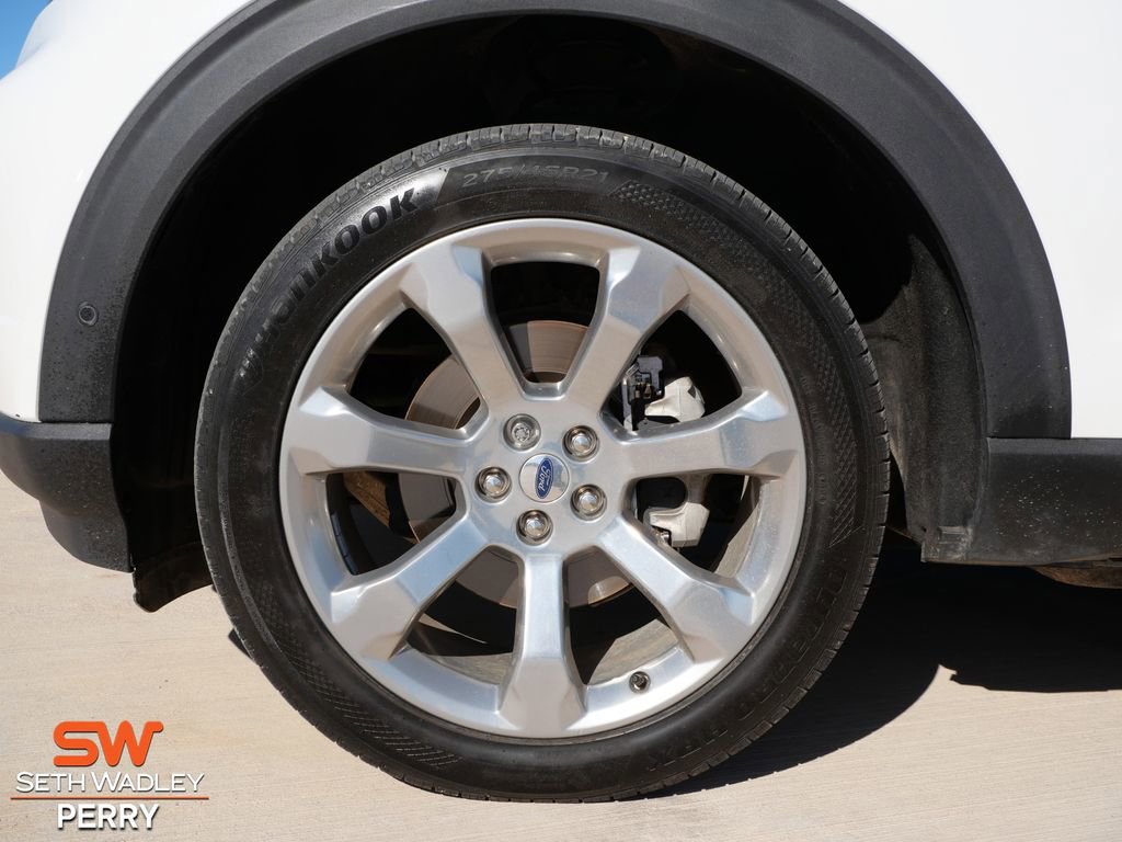 Certified 2020 Ford Explorer Platinum w/ Premium Technology Package image 12