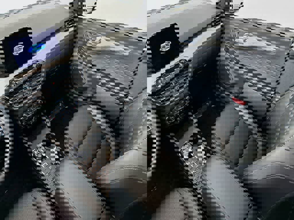 Certified 2021 Ford Escape SEL image 11