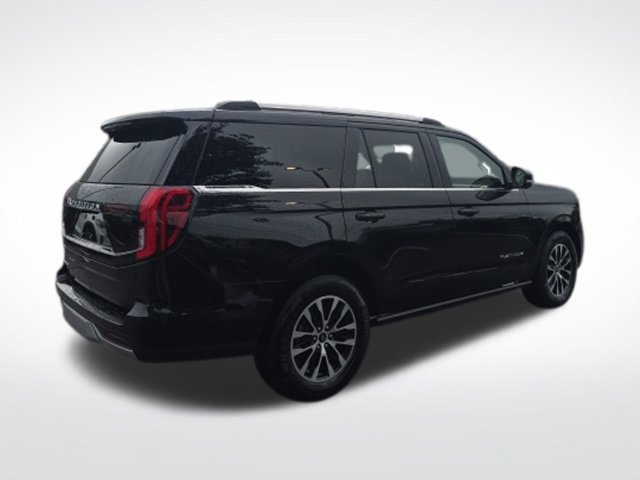 Certified 2025 Ford Expedition Platinum AWD/4WD image 3