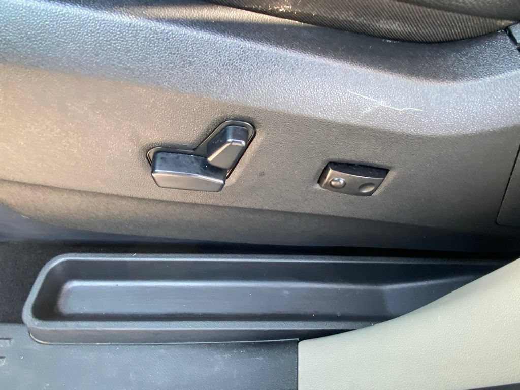 Used 2019 Dodge Grand Caravan SXT FWD image 10