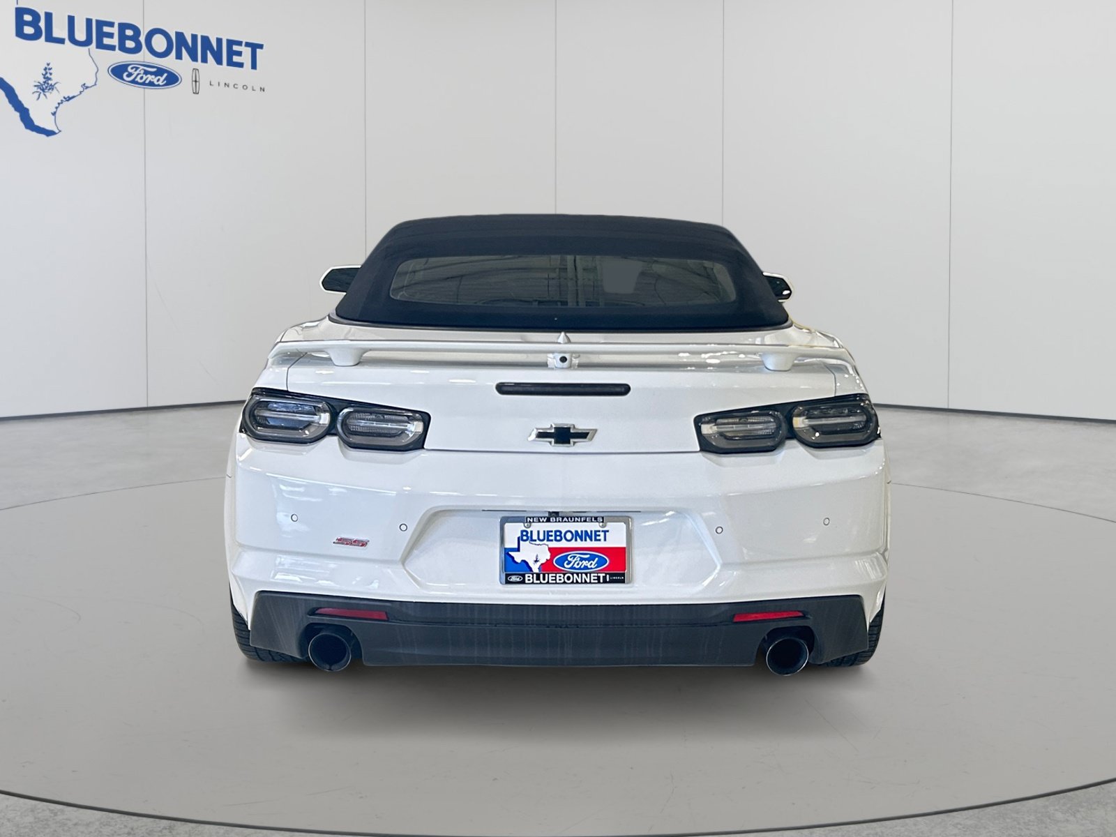 Used 2019 Chevrolet Camaro SS RWD image 6