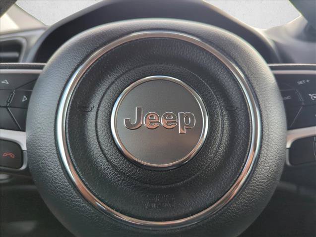 Used 2023 Jeep Renegade Latitude AWD/4WD image 25