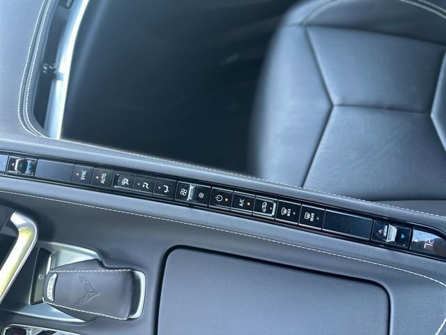 Used 2021 Chevrolet Corvette Stingray Convertible w/ 1LT image 19