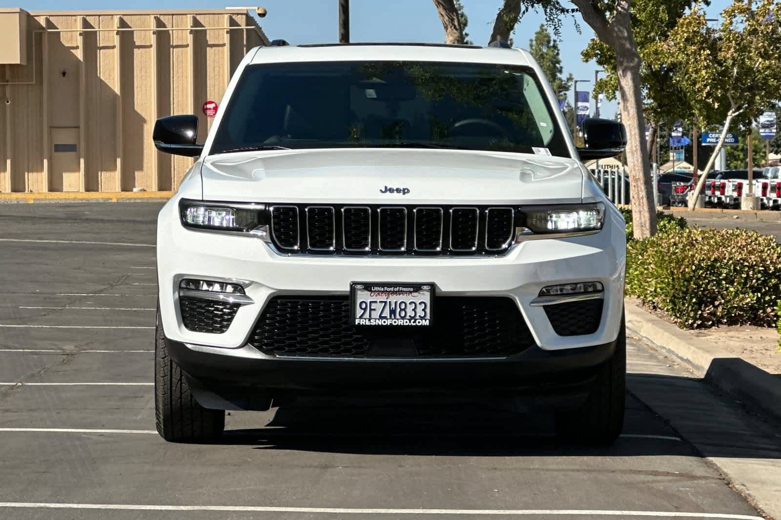 Used 2023 Jeep Grand Cherokee 4WD 4xe image 11