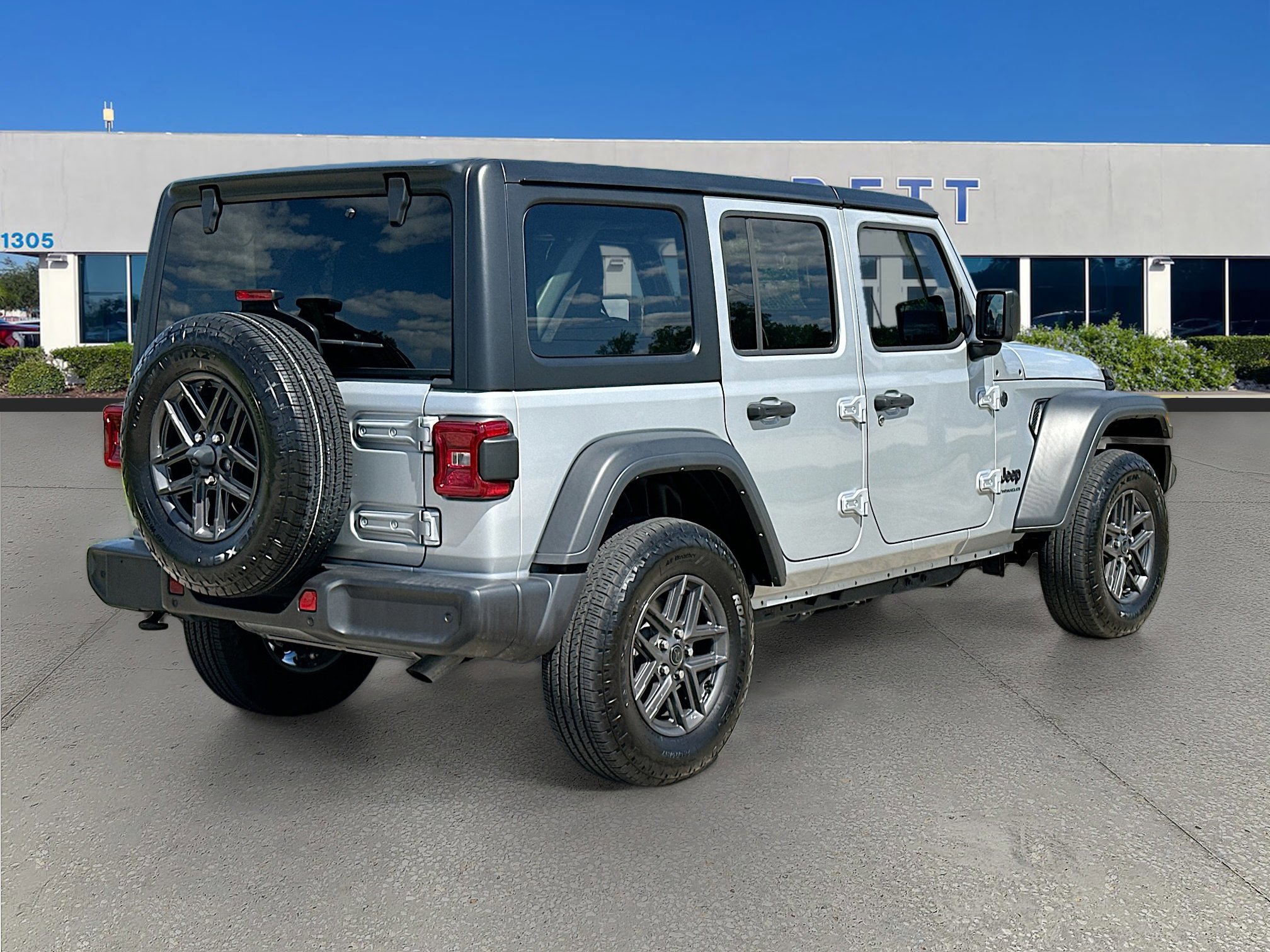 Used 2024 Jeep Wrangler Sport S AWD/4WD image 5