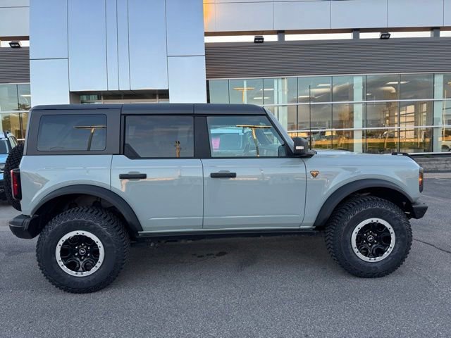 Certified 2022 Ford Bronco Badlands w/ Sasquatch Package AWD/4WD image 37