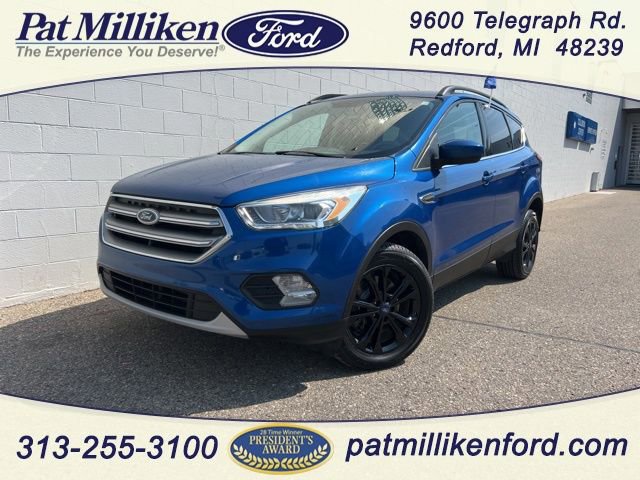 Certified 2017 Ford Escape SE w/ Equipment Group 201A image 6
