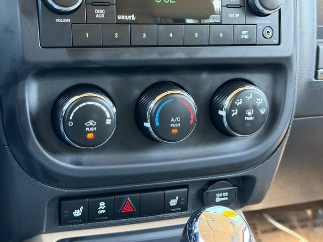 Used 2017 Jeep Patriot Latitude FWD image 18