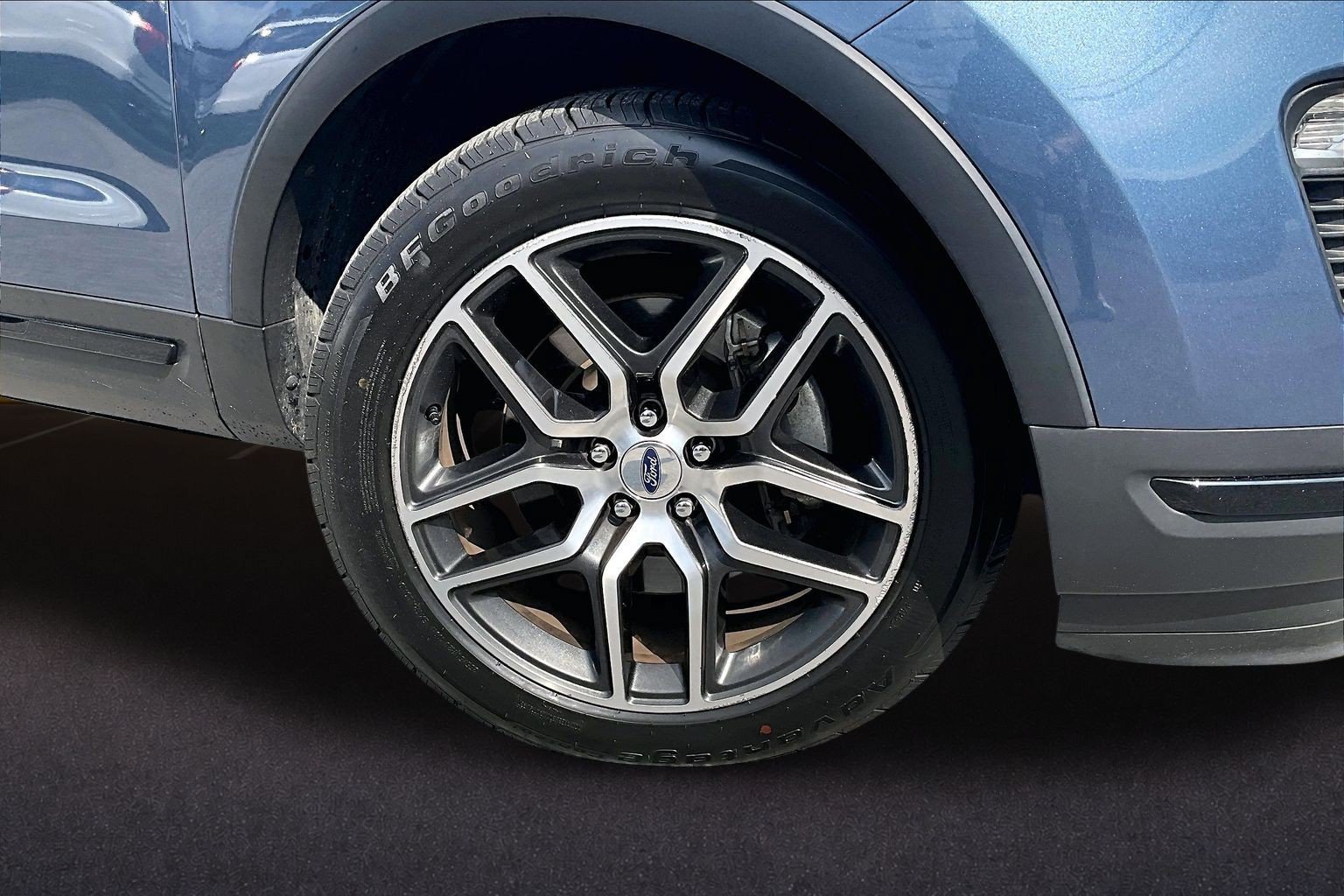Certified 2018 Ford Explorer Sport AWD/4WD image 9