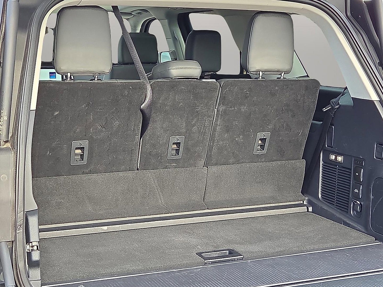 Certified 2025 Ford Expedition Active image 8