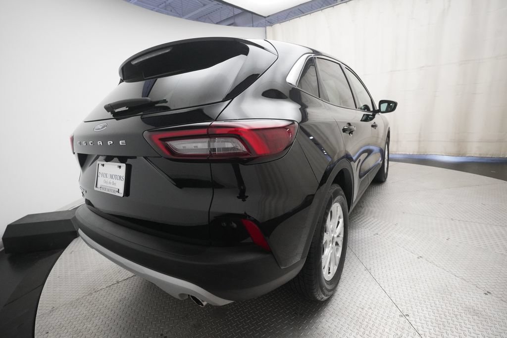 Certified 2023 Ford Escape Active FWD image 13
