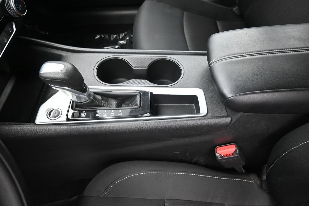Used 2025 Nissan Altima 2.5 SV FWD image 19