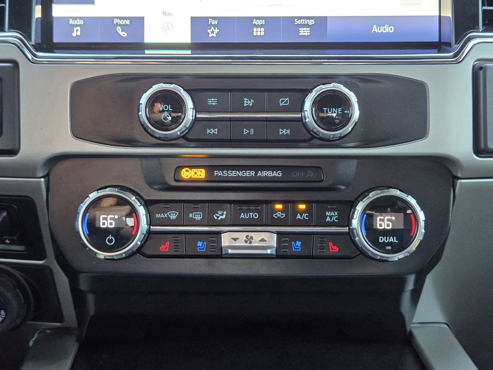 Certified 2022 Ford F250 Lariat w/ Lariat Ultimate Package image 20