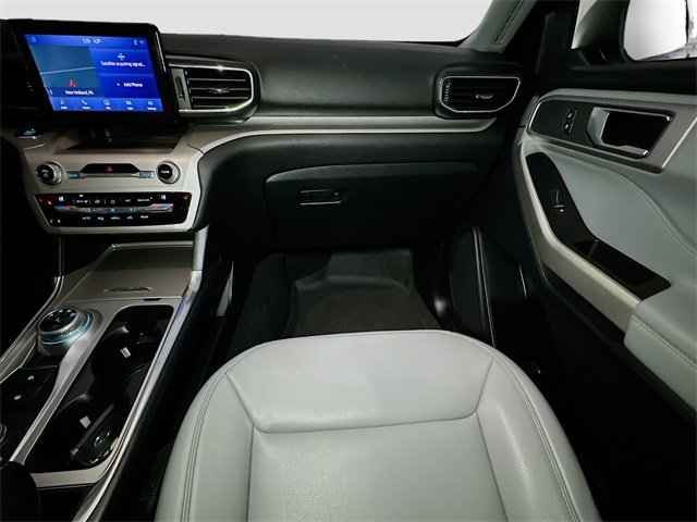 Certified 2021 Ford Explorer XLT w/ Equipment Group 202A image 34