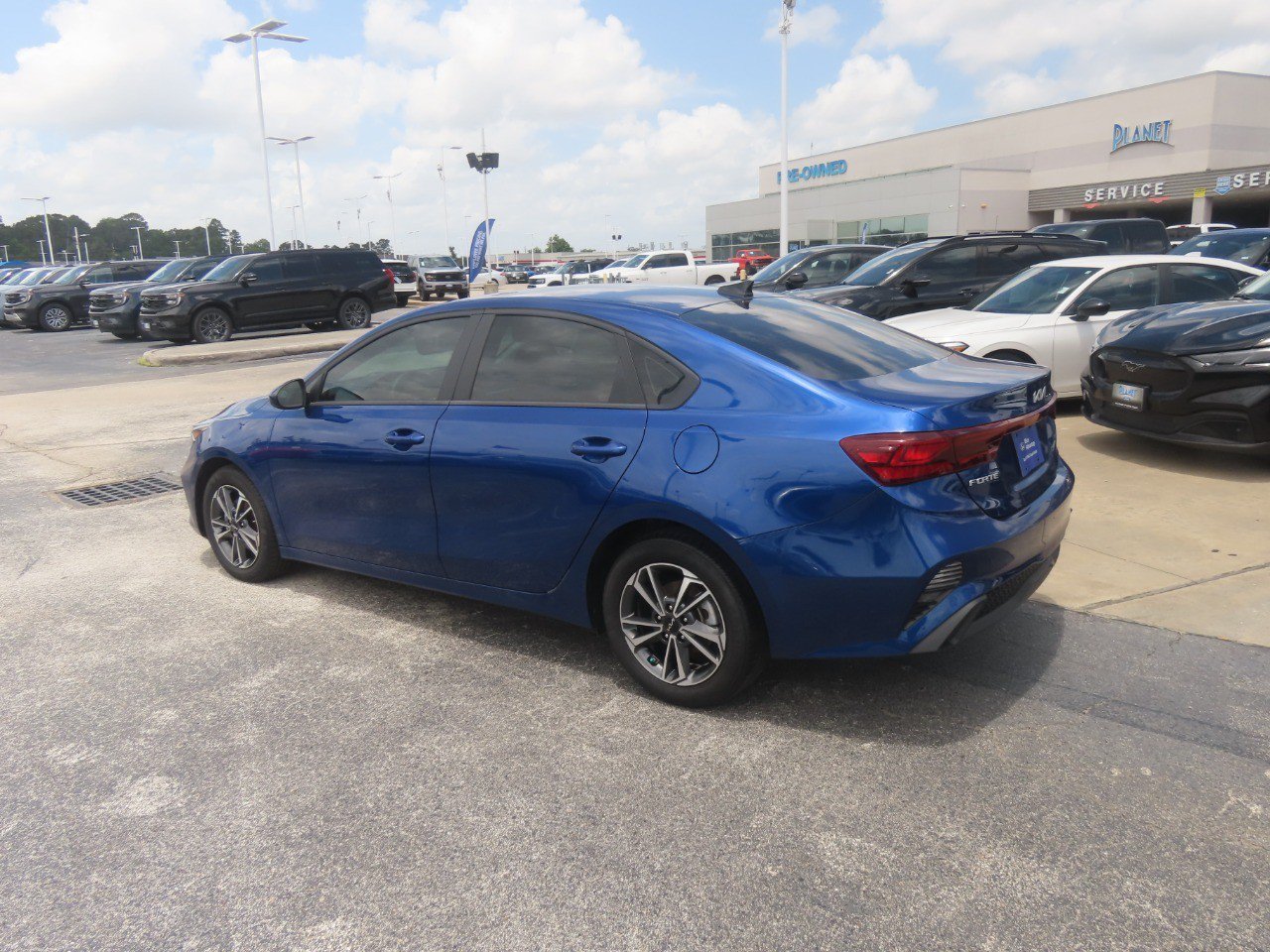 Used 2024 Kia Forte LXS FWD image 13