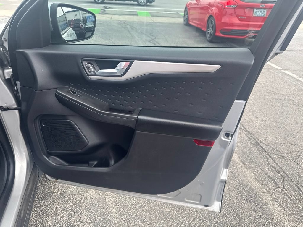Certified 2020 Ford Escape SEL FWD image 35