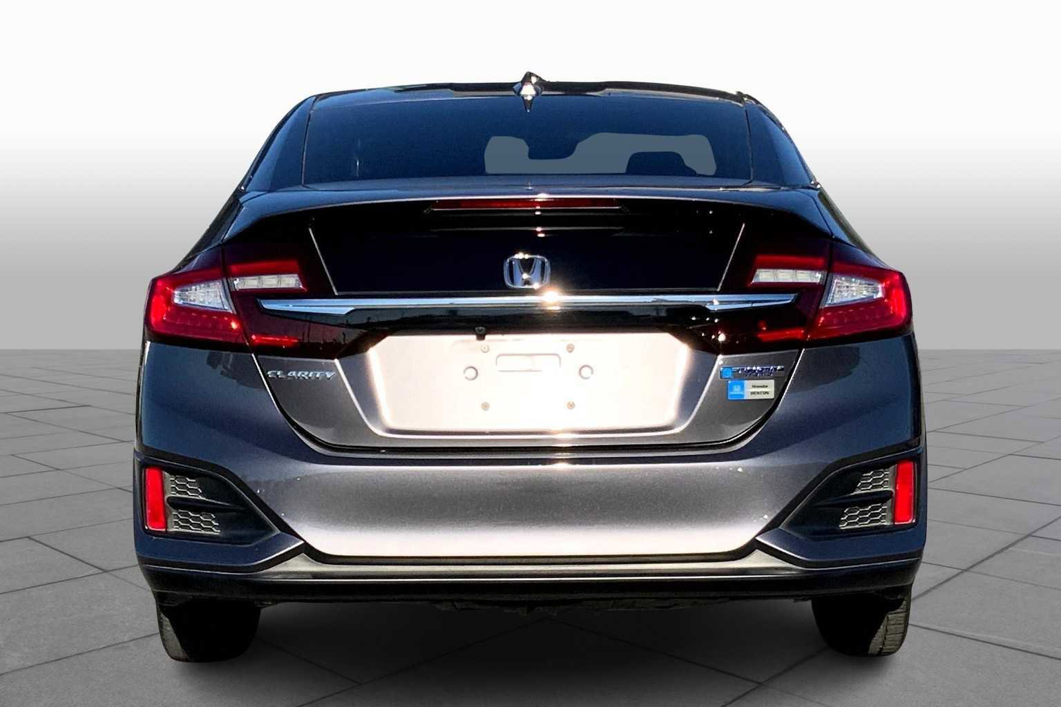 Used 2018 Honda Clarity Plug-In Hybrid image 3