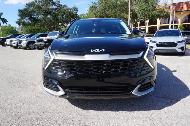 Used 2025 Kia Sportage EX w/ Premium Package FWD image 28